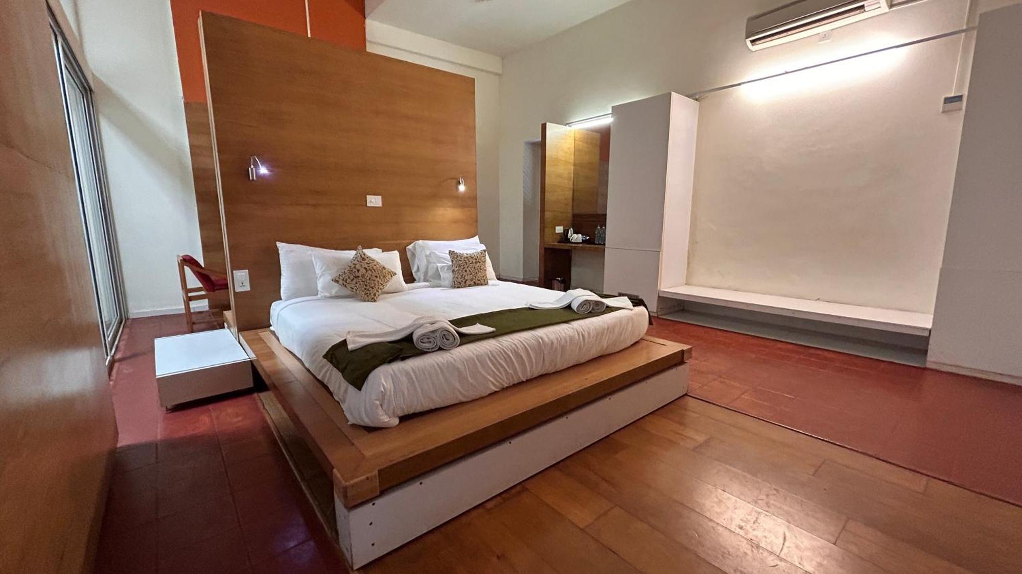 Presidency Artotel, Kochi Exterior foto